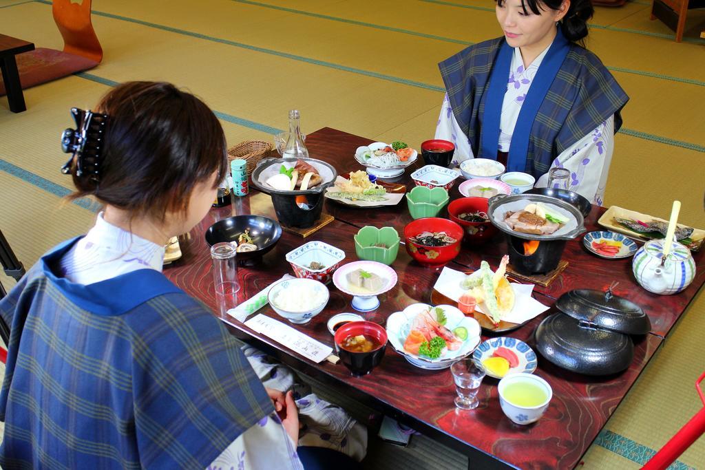 Shinzanso Hotel Takayama  Luaran gambar