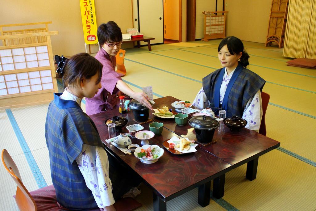 Shinzanso Hotel Takayama  Luaran gambar